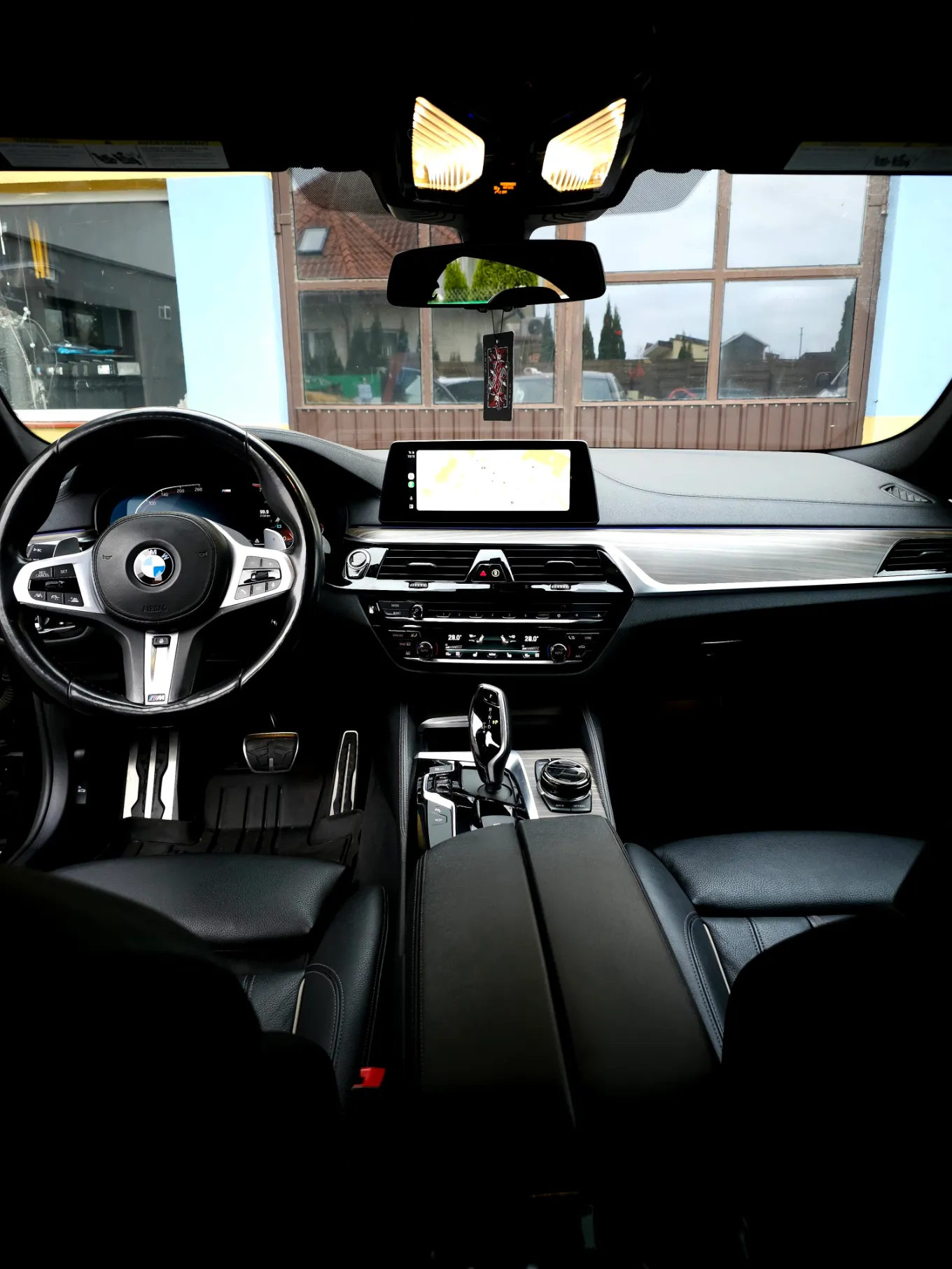 BMW Seria 5 540i xDrive M Sport sport - 31