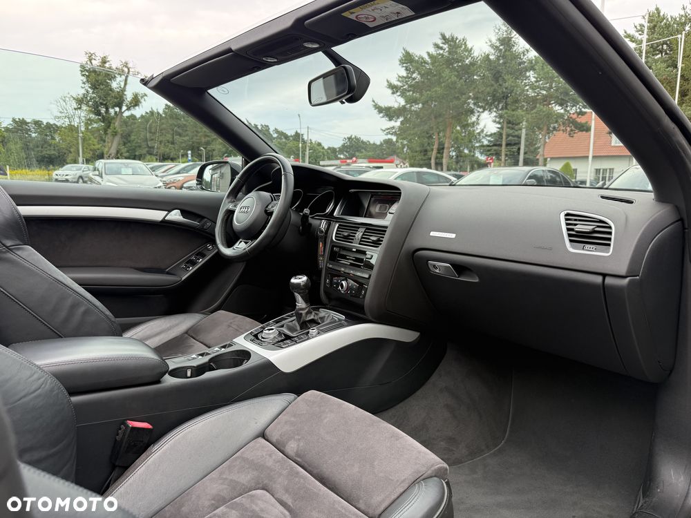 Audi A5 Cabrio 2.0 TDI DPF (clean diesel) quattro - 16
