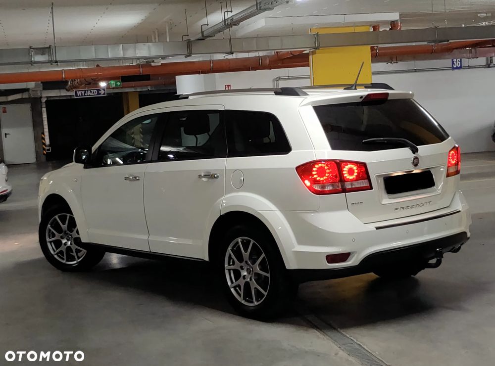 Fiat Freemont 2.0 Multijet 16V DPF Automatik Allrad Lounge - 10