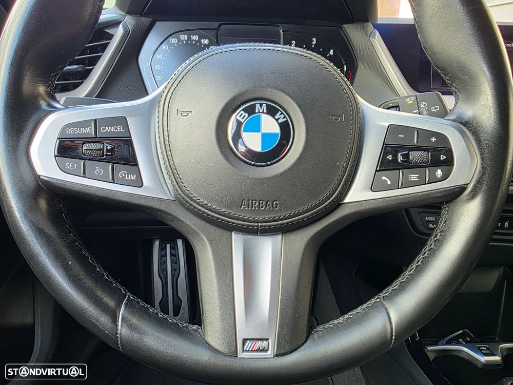BMW 116 d Pack Desportivo M - 32