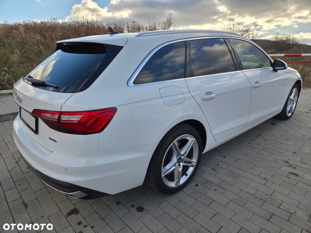 Audi A4 Avant 40 TDI quattro S tronic S line - 24