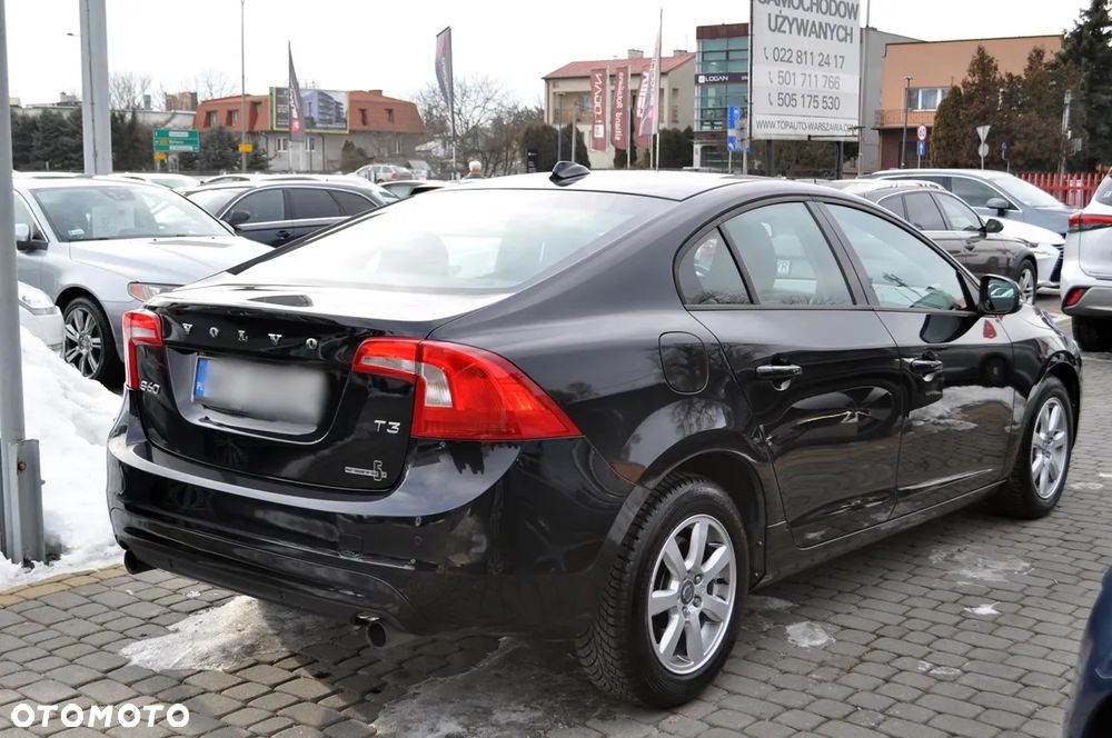 Volvo S60 T3 Kinetic - 8