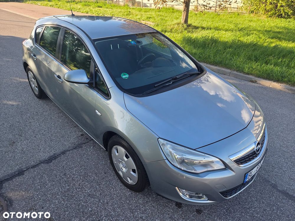 Opel Astra 1.6 - 12