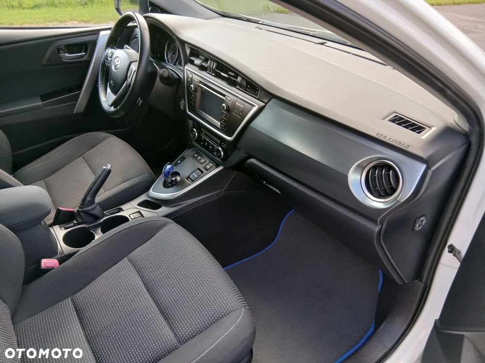 Toyota Auris 1.8 HSD Prestige - 13