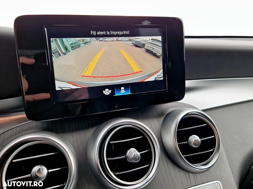 Mercedes-Benz GLC 300 e 4MATIC - 23