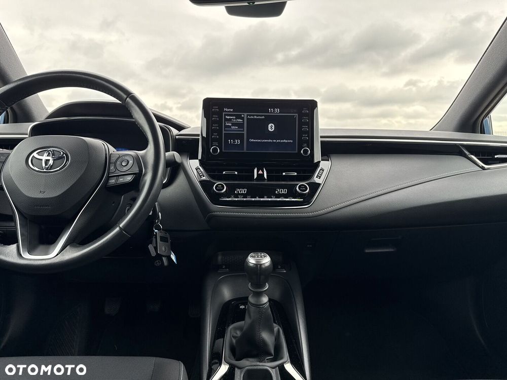 Toyota Corolla - 12