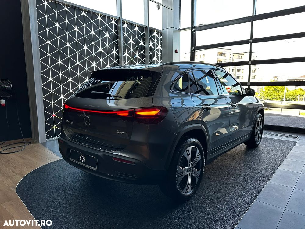 Mercedes-Benz EQA - 4