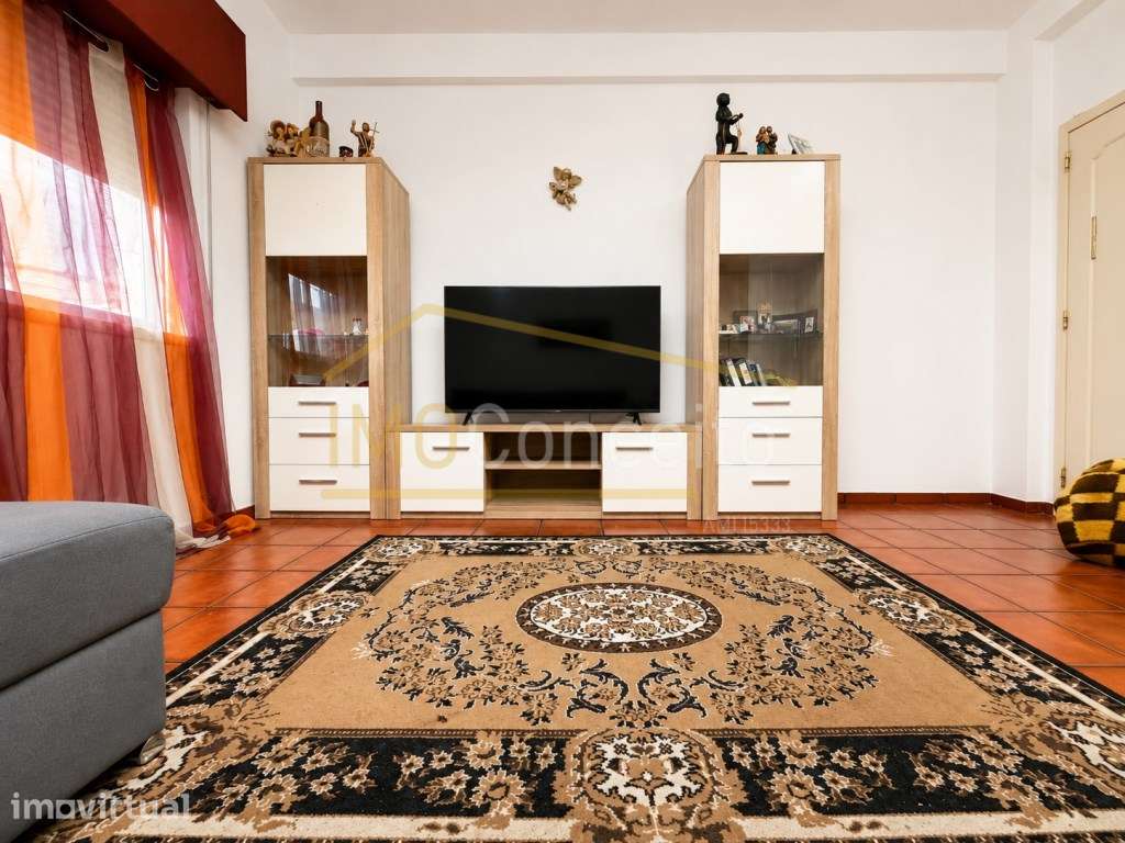 APARTAMENTO T3 PERTO DO PICADEIRO| EXCELENTE LUMINOSIDADE| ZONA RES... - Grande imagem: 2/26