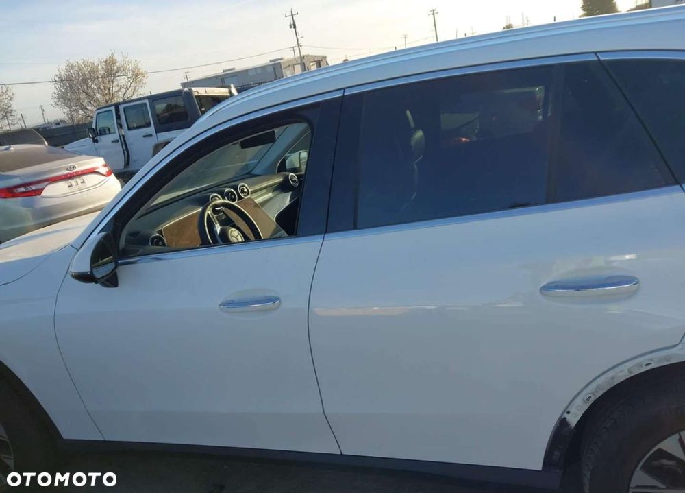 Mercedes-Benz GLC - 8