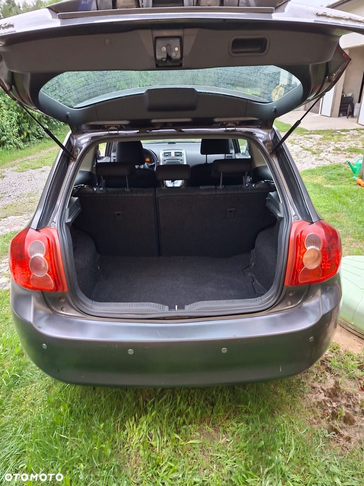 Toyota Auris 1.6 VVT-i Luna MM - 5