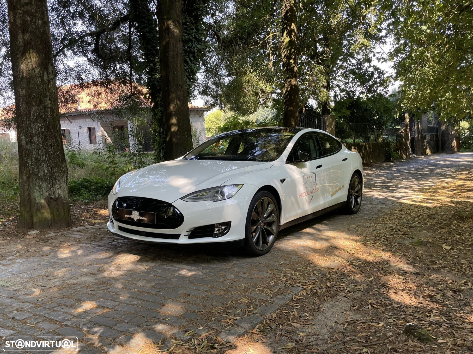 Tesla Model S 90D - 3