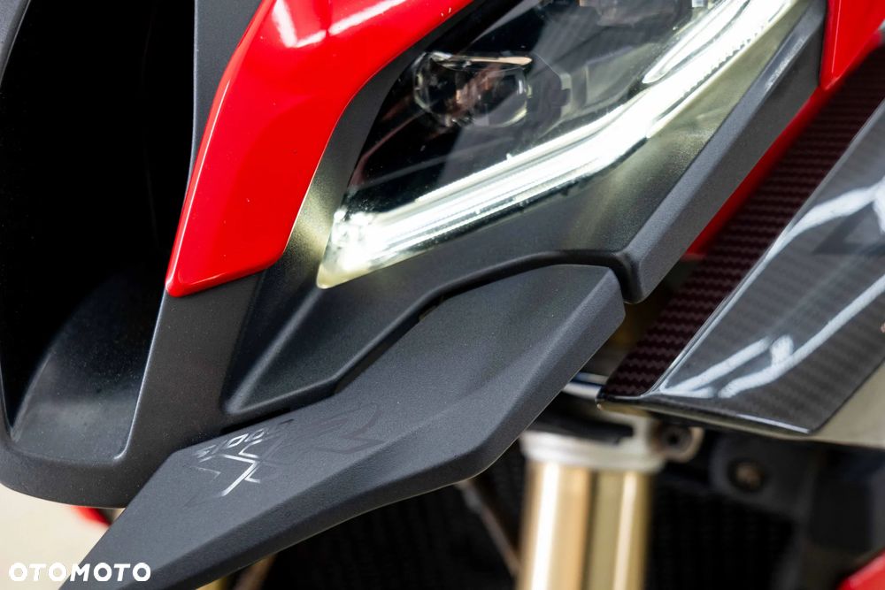 BMW XR - 11