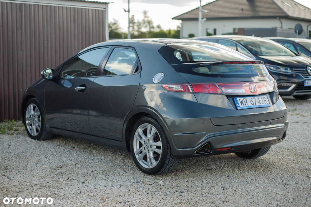 Honda Civic 1.8i-VTEC Executive - 4