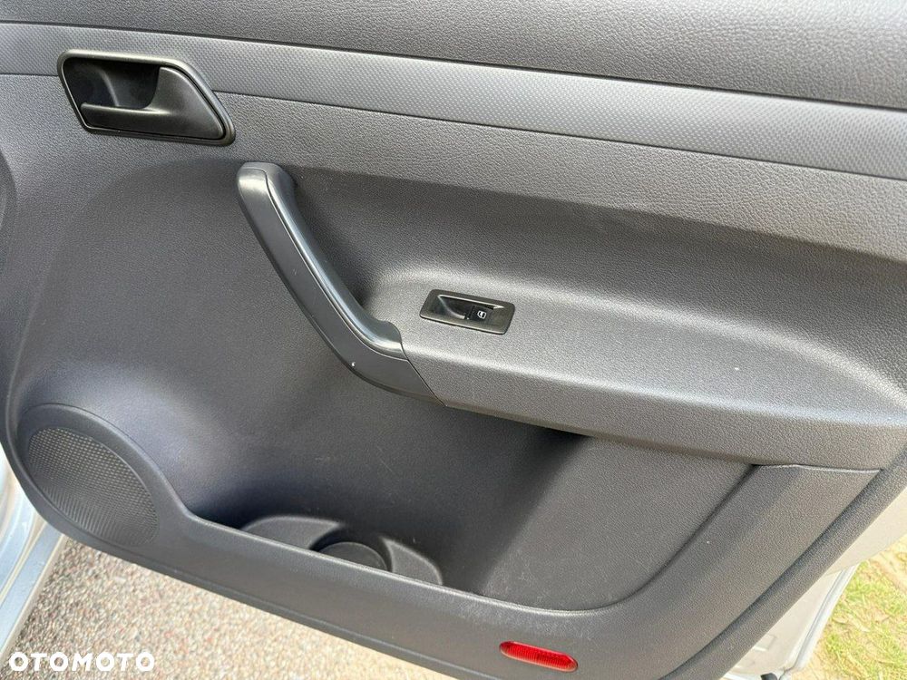 Volkswagen Caddy - 17