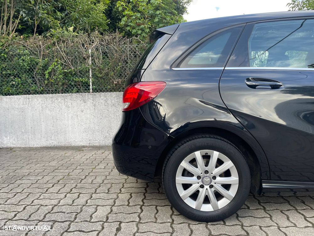 Mercedes-Benz B 180 d Fleet Pack - 11