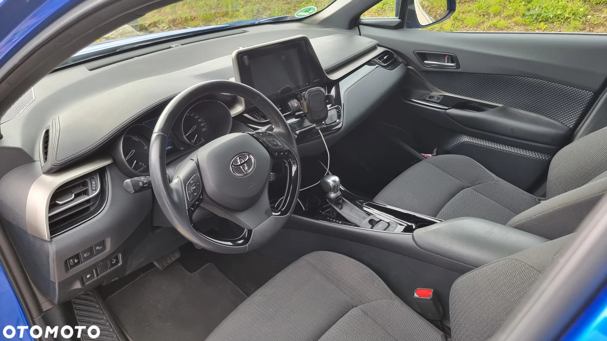 Toyota C-HR 1.8 Hybrid Team Deutschland - 15