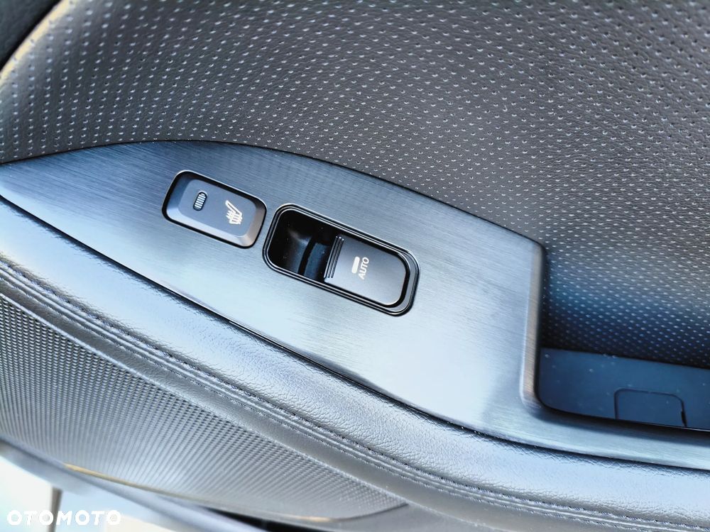 Kia Optima - 21