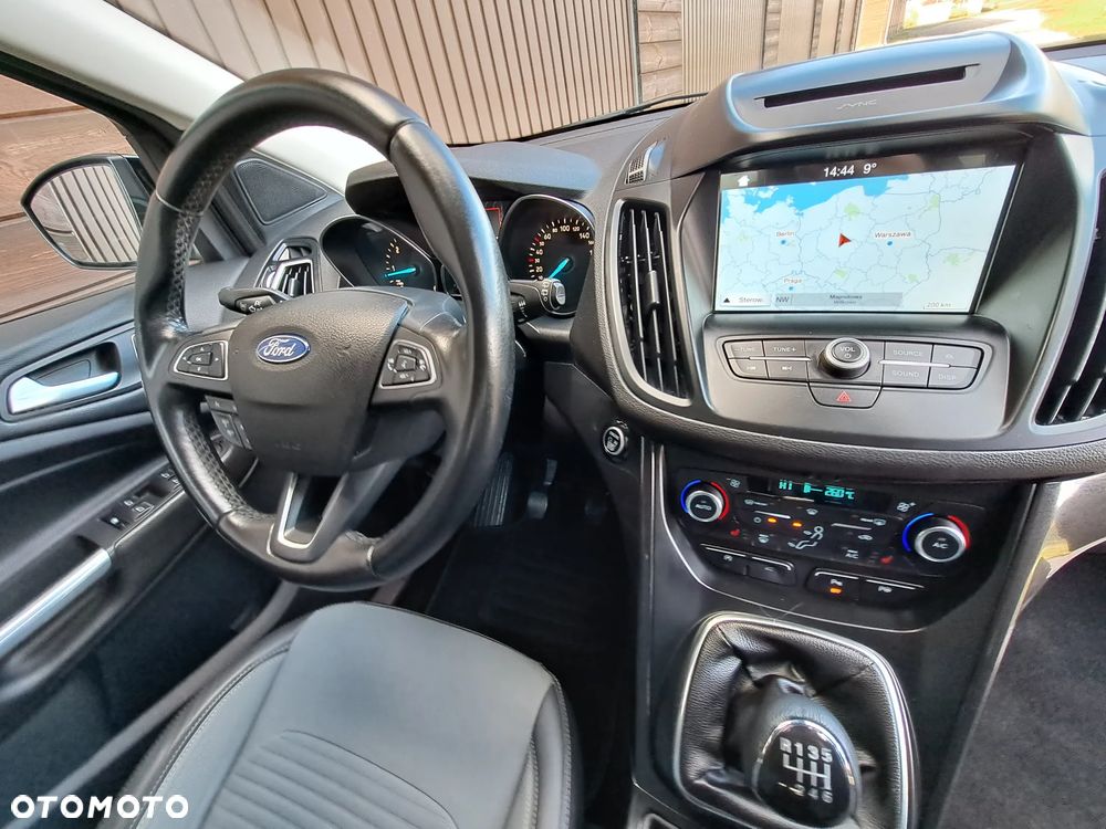 Ford Kuga 2.0 TDCi 4WD Titanium - 28
