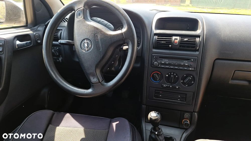 Opel Astra - 4
