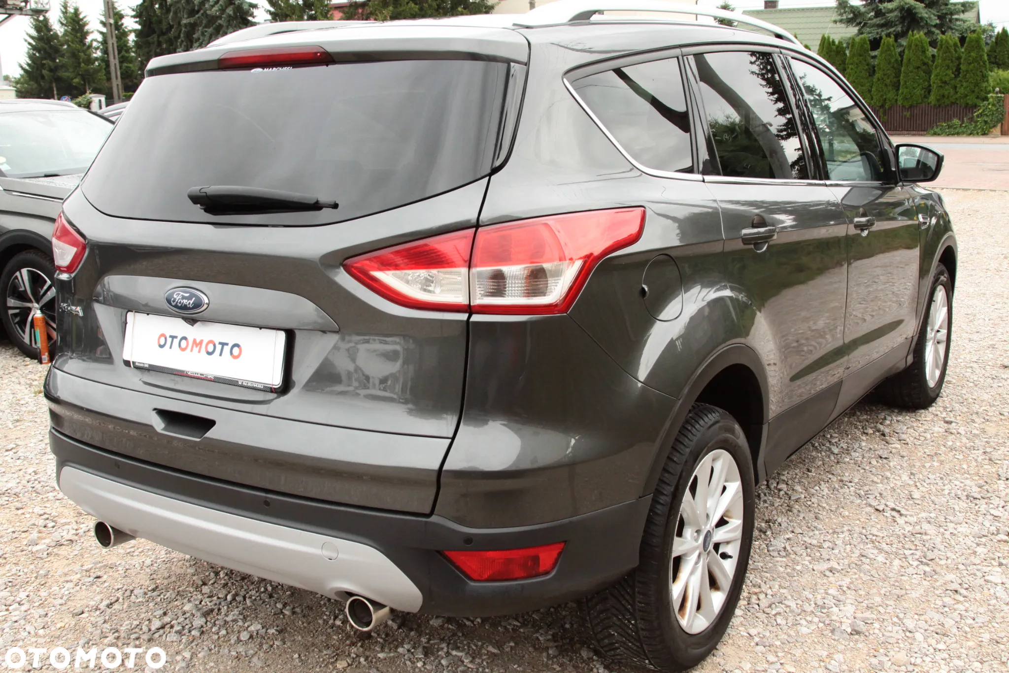 Ford Kuga 2.0 TDCi 2x4 Titanium - 11