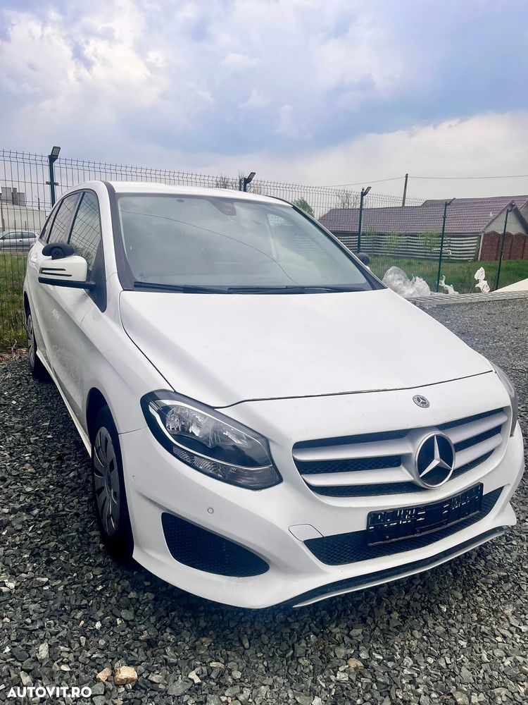 Mercedes-Benz B 220 - 2