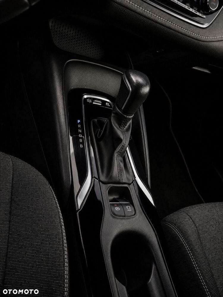 Toyota Corolla 1.8 Hybrid Comfort - 17