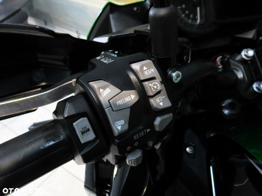 Kawasaki Versys 1000 - 14