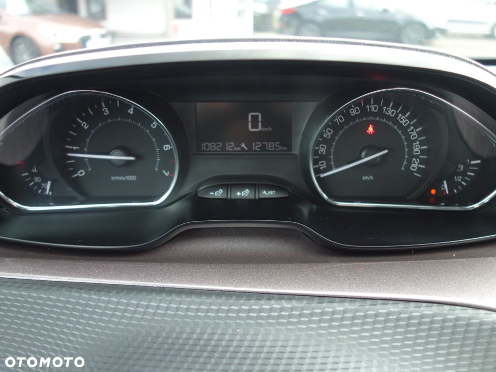 Peugeot 2008 PureTech 82 Style - 13