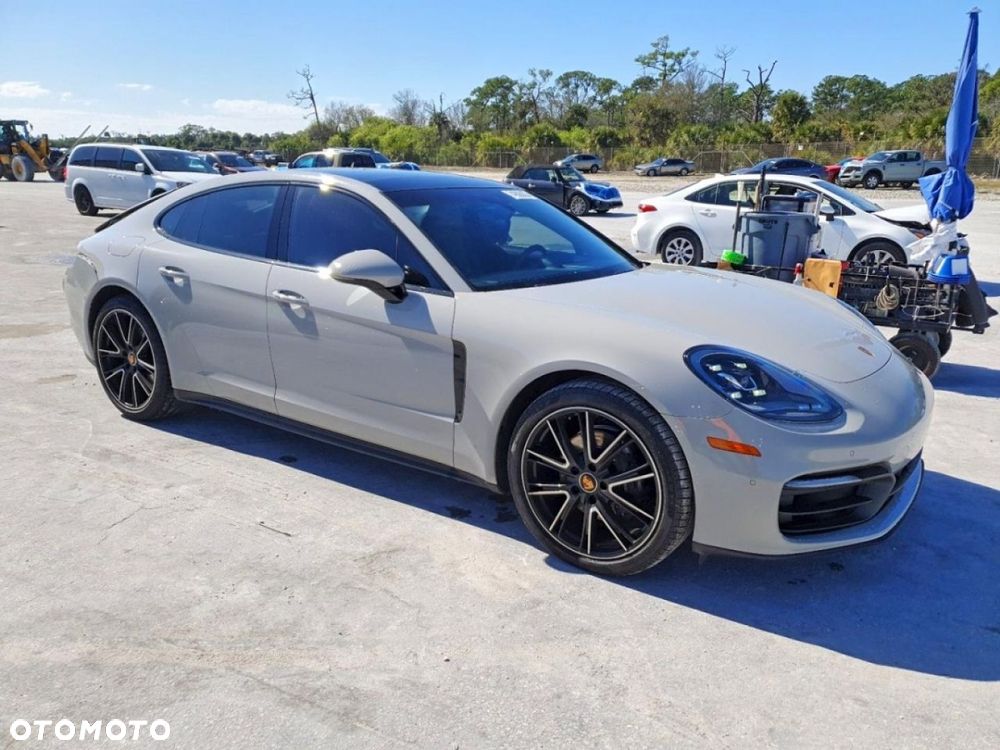 Porsche Panamera - 2