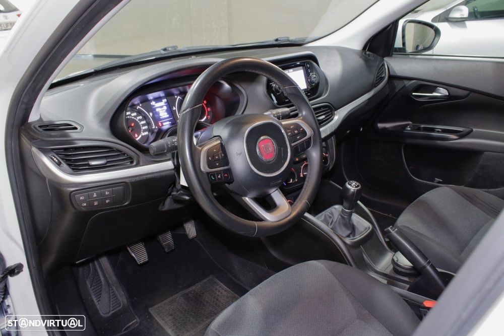 Fiat Tipo 1.3 M-jet Van IVA Dedutível - 12