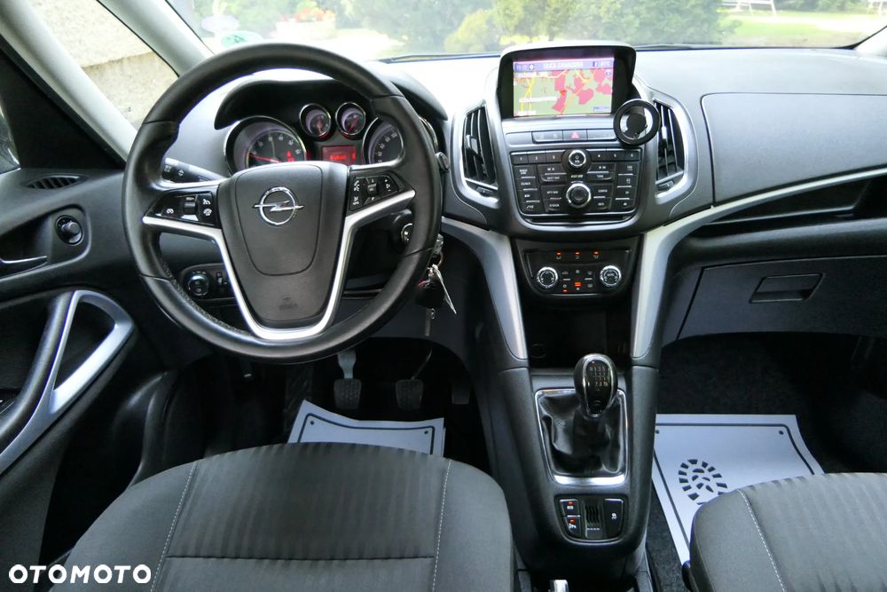 Opel Zafira Tourer 1.4 Turbo Business Edition - 2