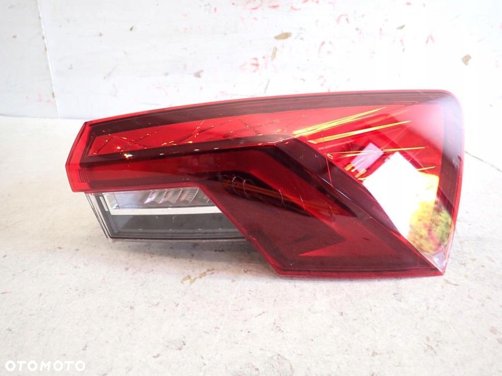 SKODA OCTAVIA IV 20- LED PRAWA TYLNA LAMPA ORYGINAŁ 5E3945208 - 1