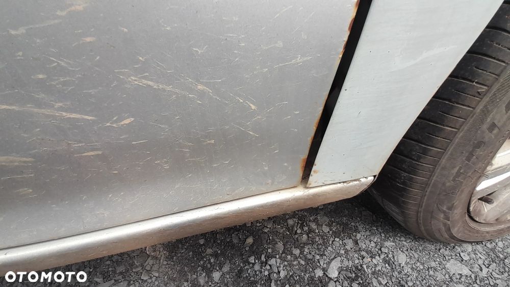 VW GOLF V DRZWI PRAWY PRZÓD PRZEDNIE PRAWE nr. 5/5 - 2