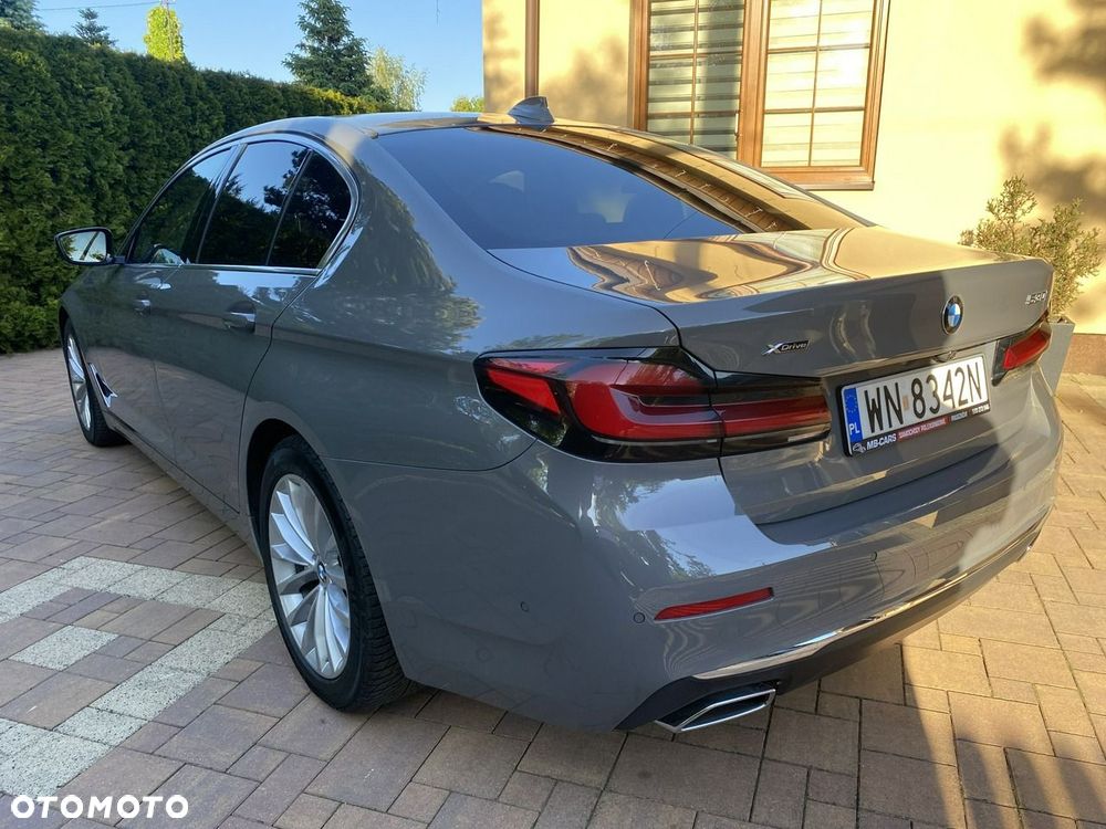 BMW Seria 5 530i xDrive mHEV Luxury Line - 14