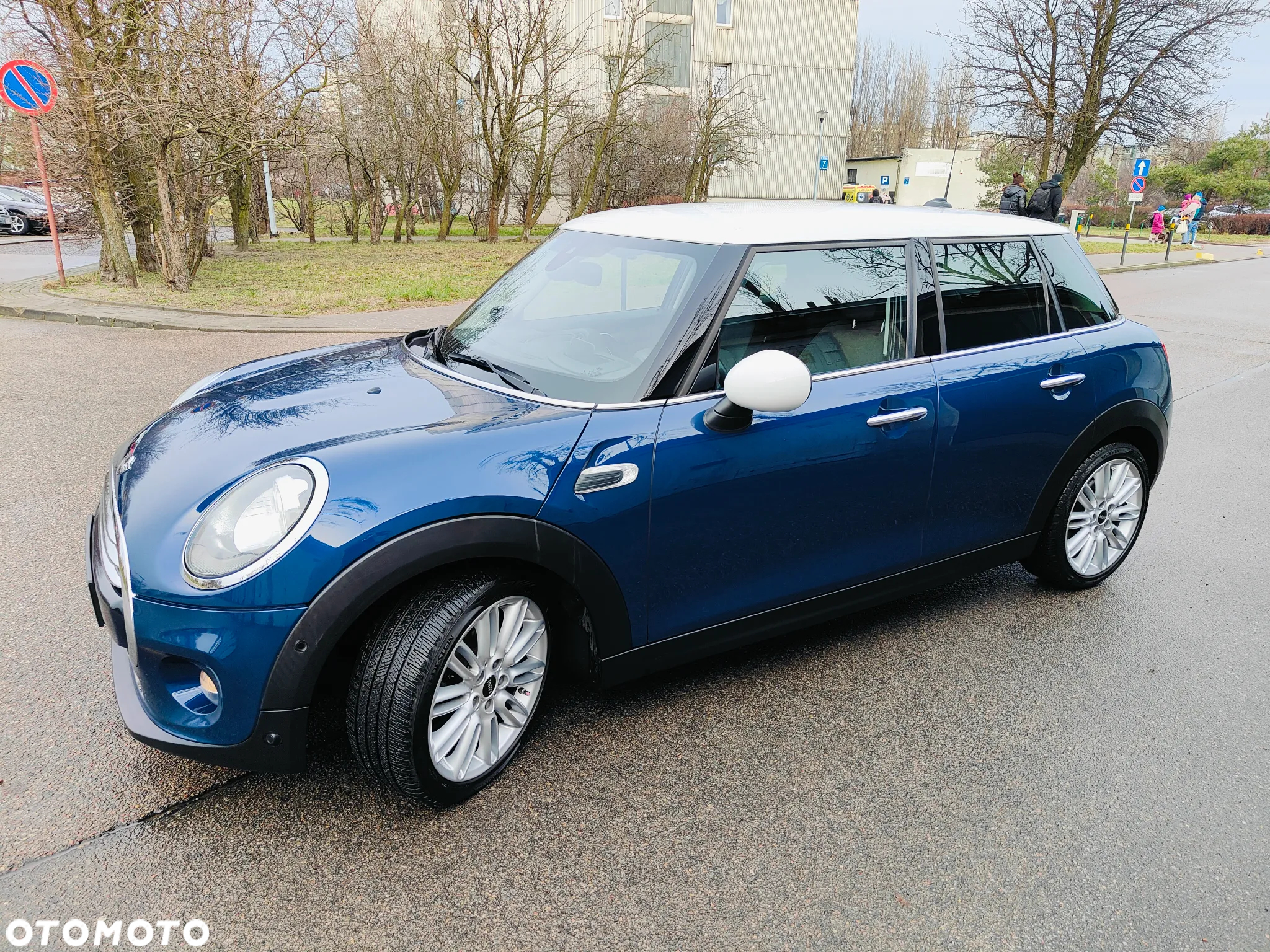 MINI Cooper Standard - 14
