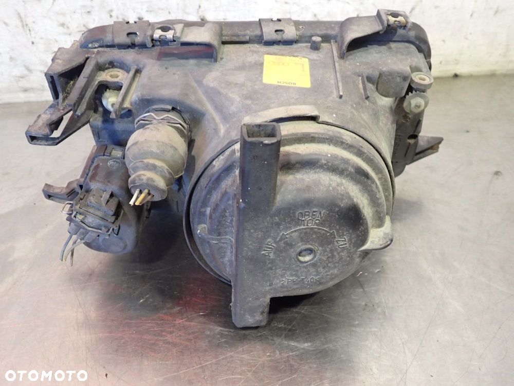LAMPA LEWA PRZEDNIA AUDI 80 1.9 - 4