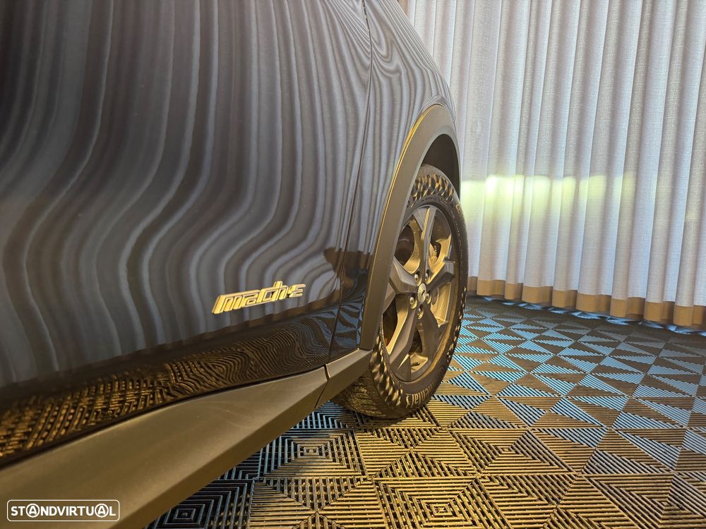 Ford Mustang Mach-E Premium - 15