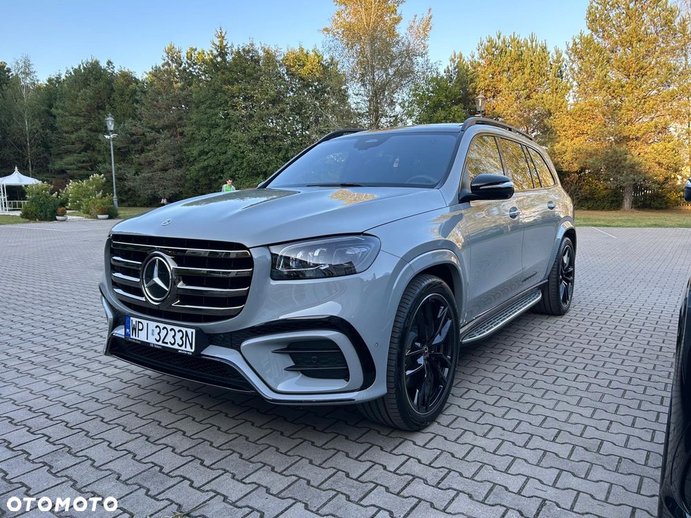 Mercedes-Benz GLS - 1