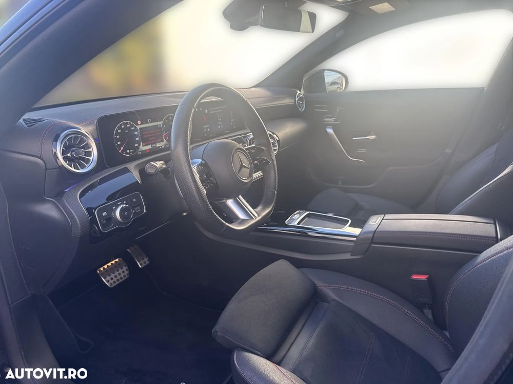 Mercedes-Benz CLA 200 MHEV Coupe - 9