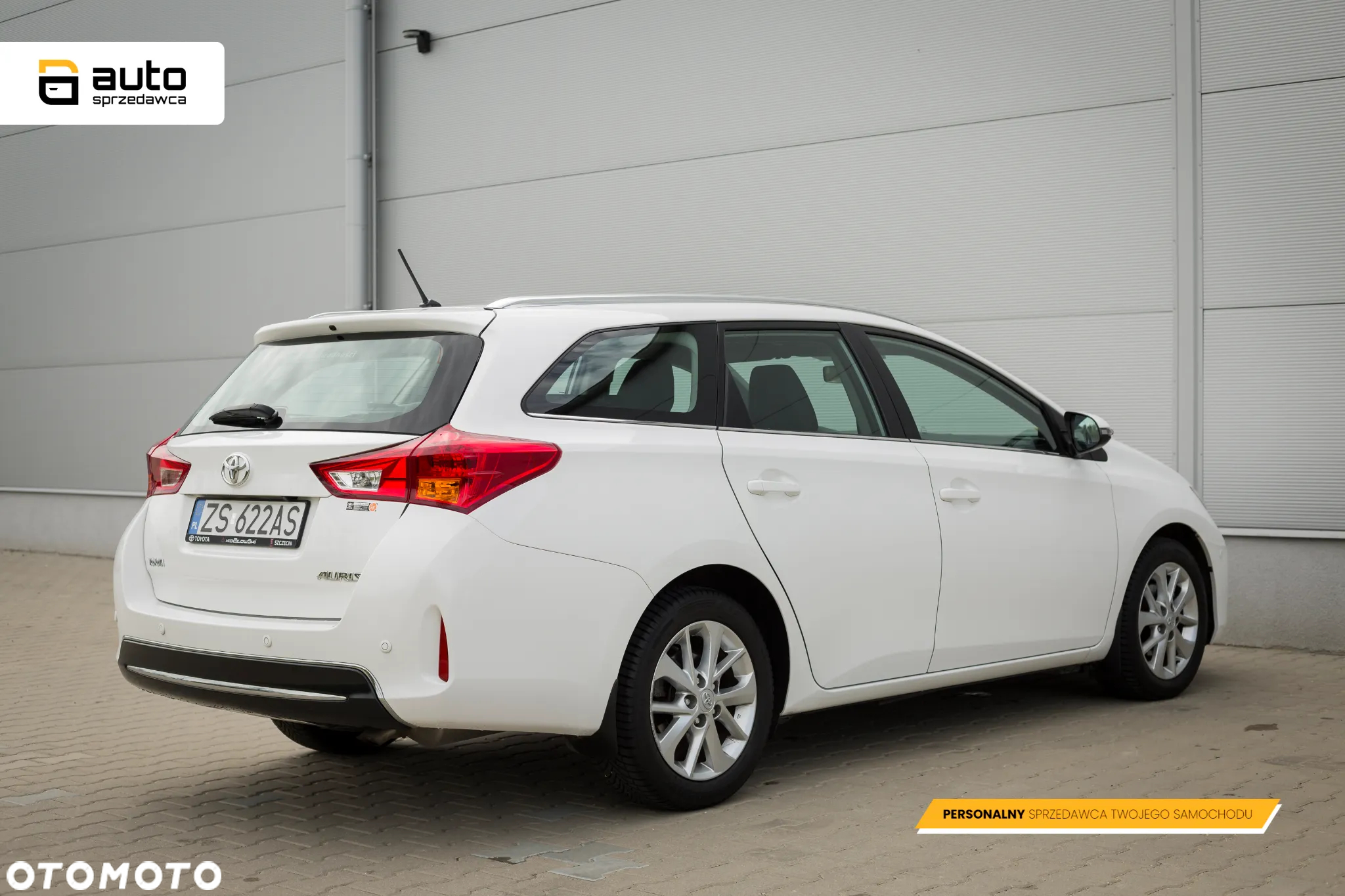 Toyota Auris 1.33 VVT-i Premium Comfort - 12