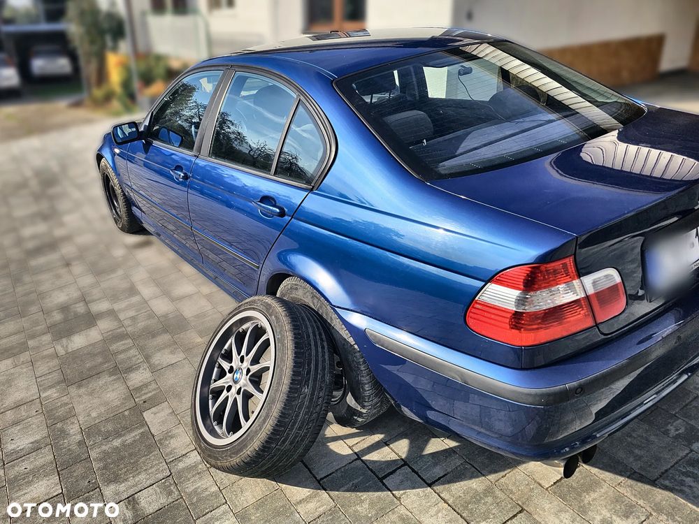 BMW Seria 3 318i - 1