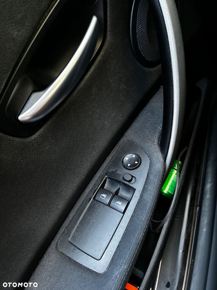 BMW Seria 1 116i - 8