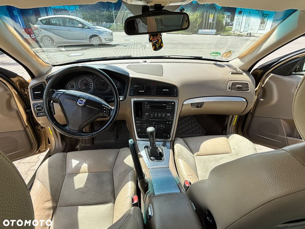Volvo S60 2.4D5 Momentum - 14