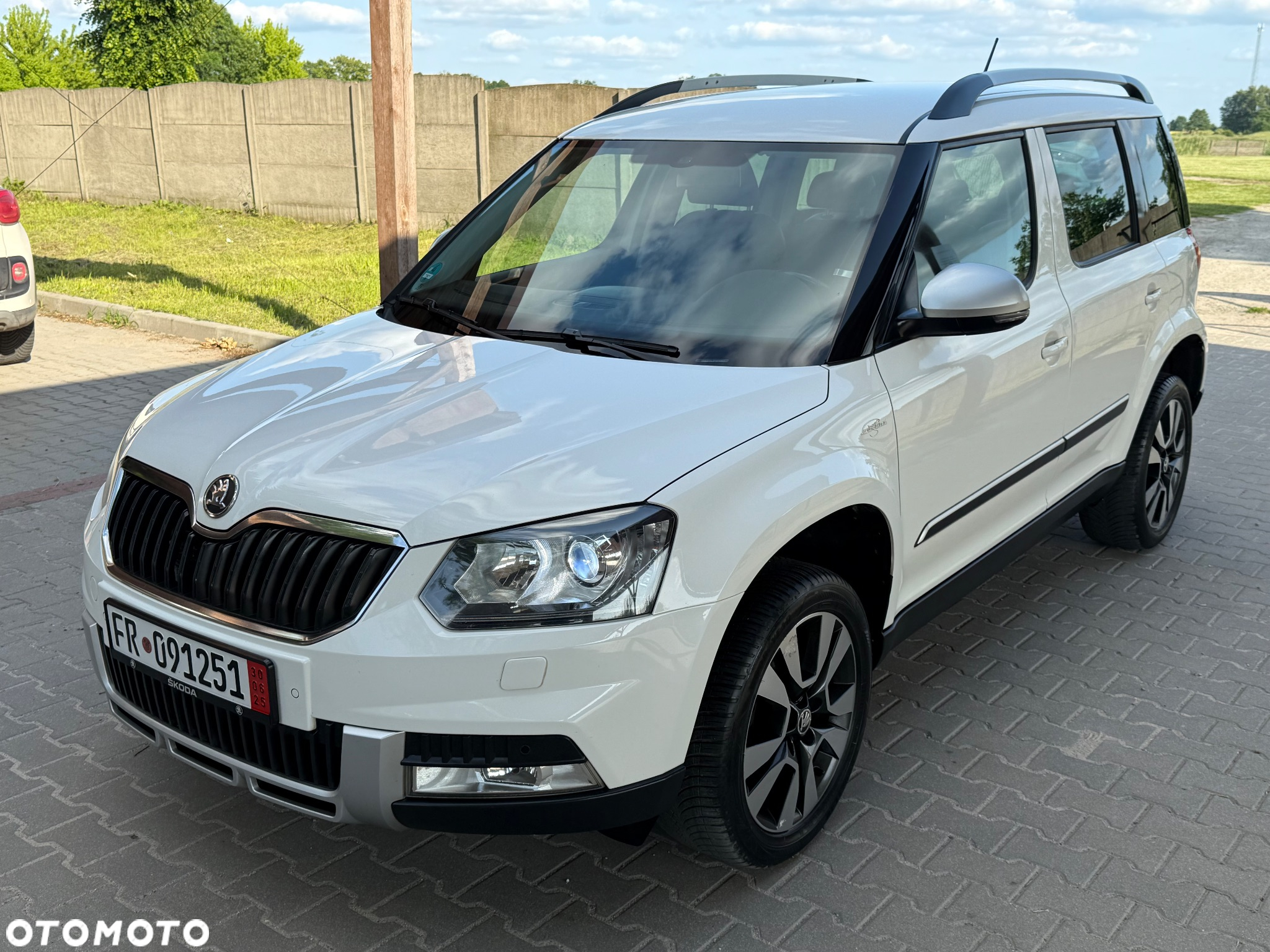 Skoda Yeti Outdoor 2.0 TDI DPF 4x4 L&K - 3