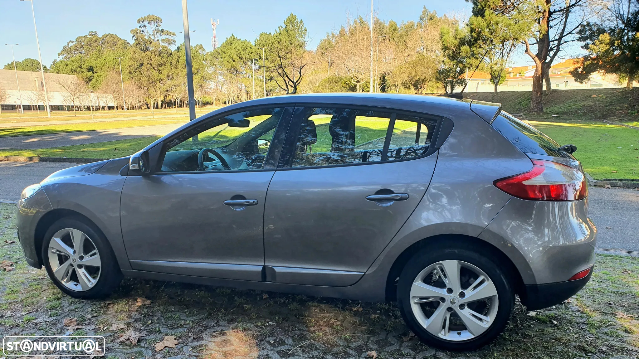 Renault Mégane 1.5 dCi Confort SS - 2