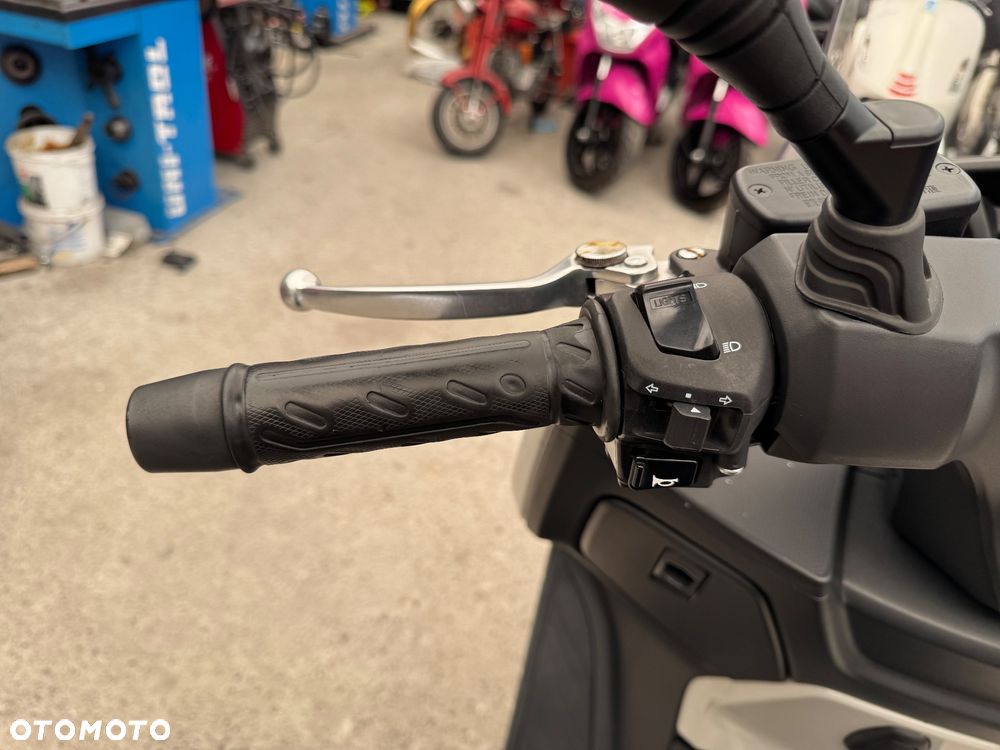 Kymco X-Town - 24