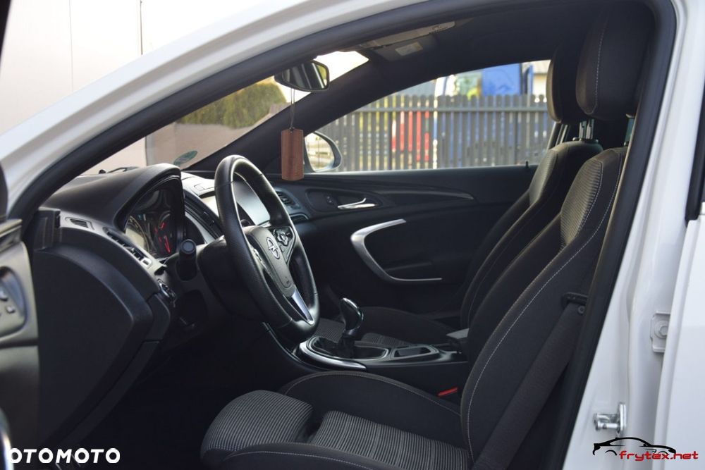 Opel Insignia - 17