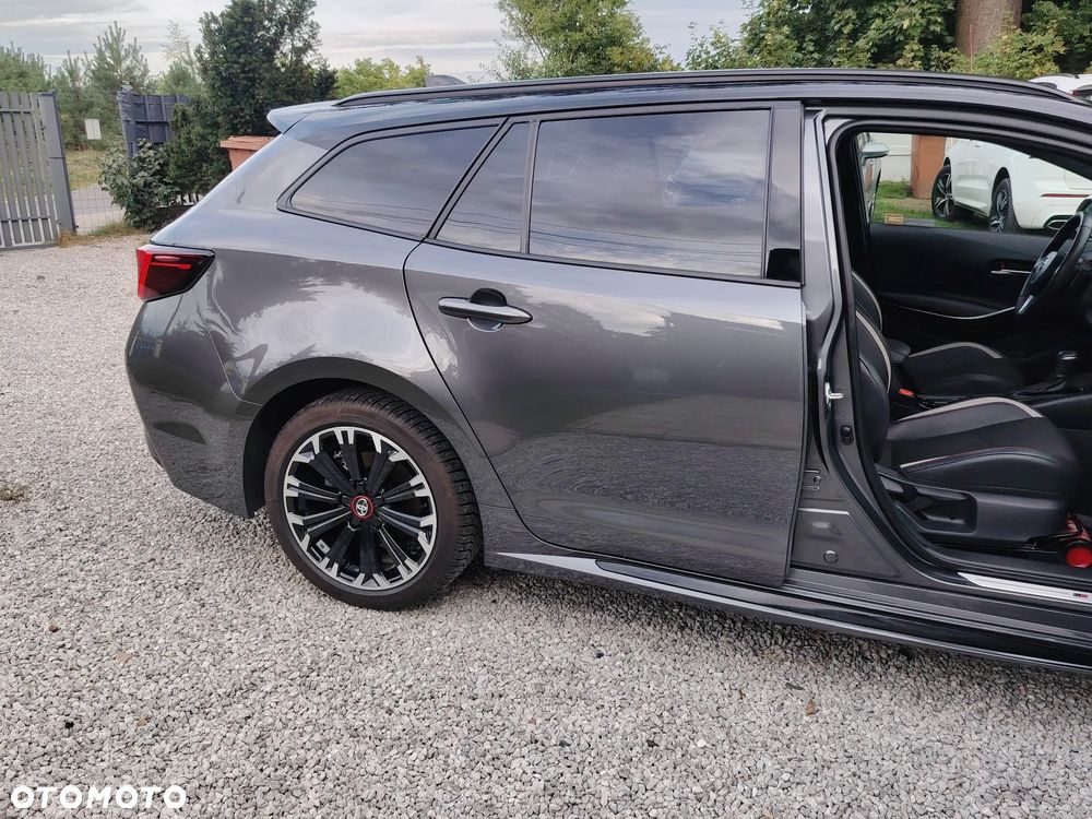 Toyota Corolla 2.0 Hybrid GR Sport Dynamic - 9