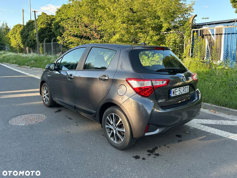 Toyota Yaris - 4