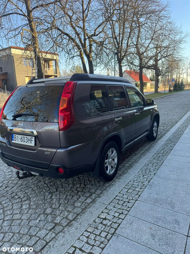 Nissan X-Trail - 4